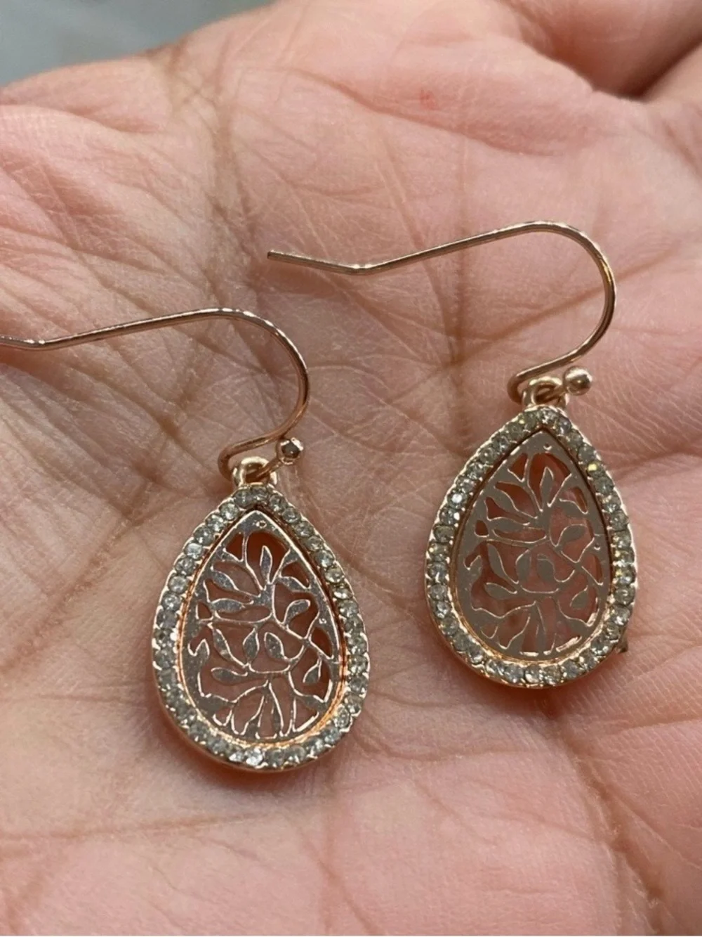 Elegant Rose Gold tone Teardrop Filigree Earrings
